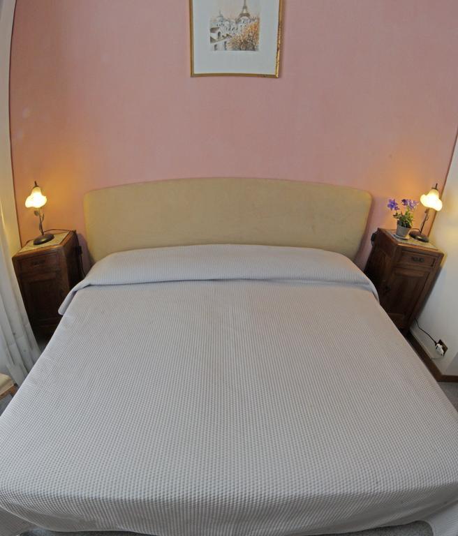 Appartamento Via De Vit Stresa Buitenkant foto