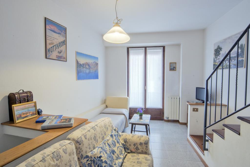 Appartamento Via De Vit Stresa Buitenkant foto